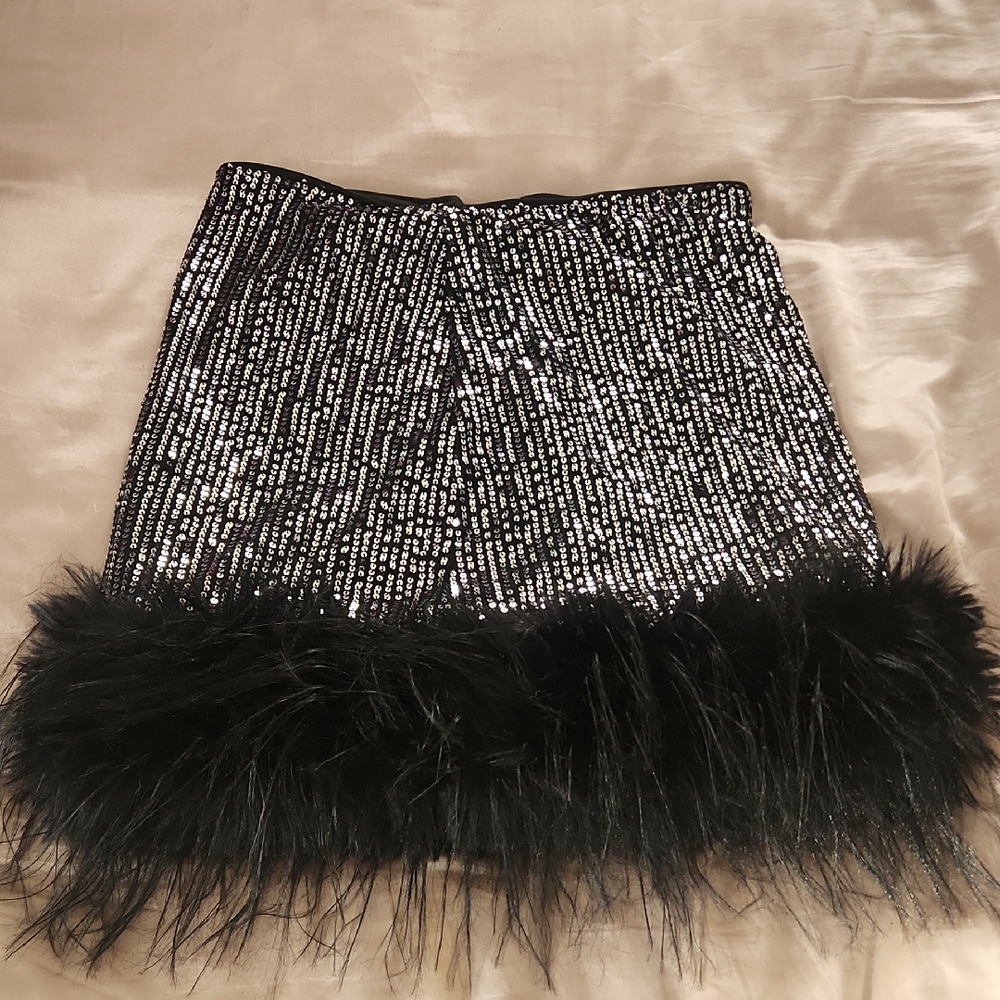 SHEIN Black Sequin Mini Skirt with Feather Trim